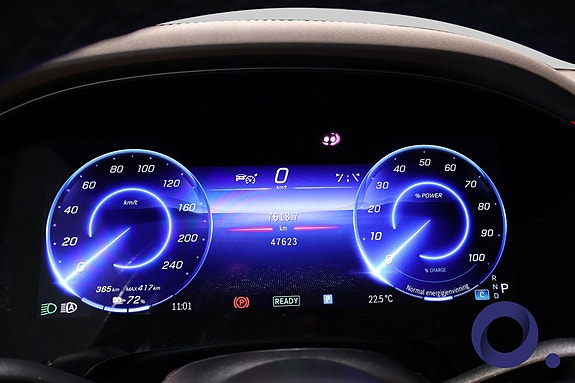 Mercedes-Benz EQE SUV 22 of 30