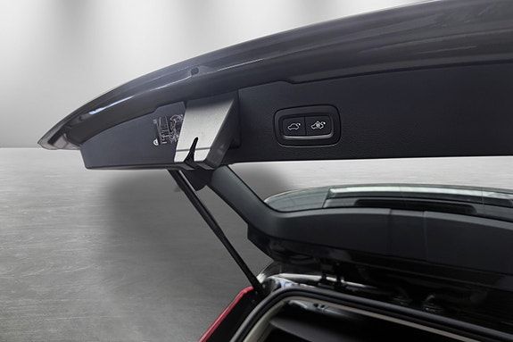 Volvo V60 12 of 30
