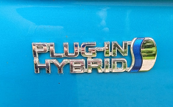 Toyota Prius Plug-in Hybrid 14 of 14