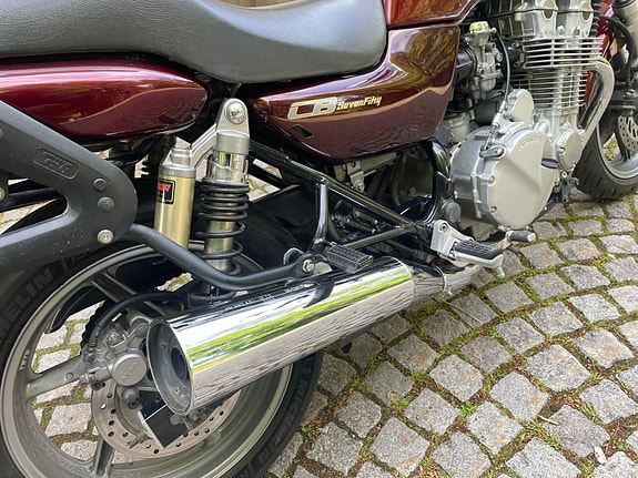 Honda CB Sevenfifty 8 of 12