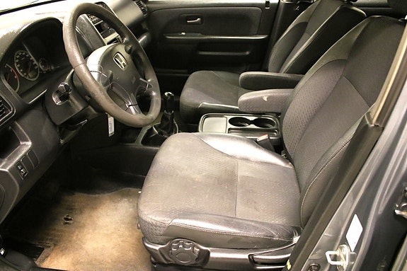 Honda CR-V 8 of 13