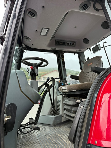 Valtra T150 9 of 22