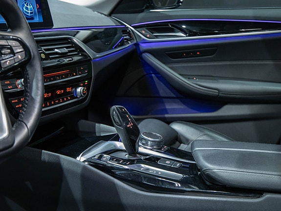BMW 530e 9 of 25