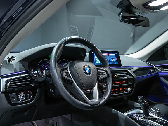 BMW 530e 8 of 25