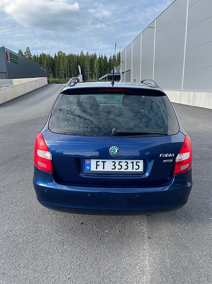 Skoda Fabia 4 of 30