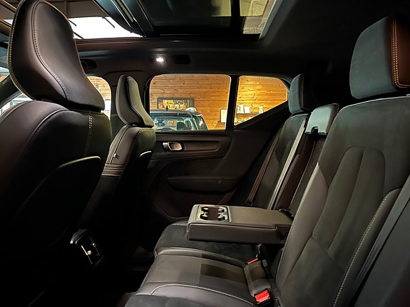 Volvo XC40 28 of 29