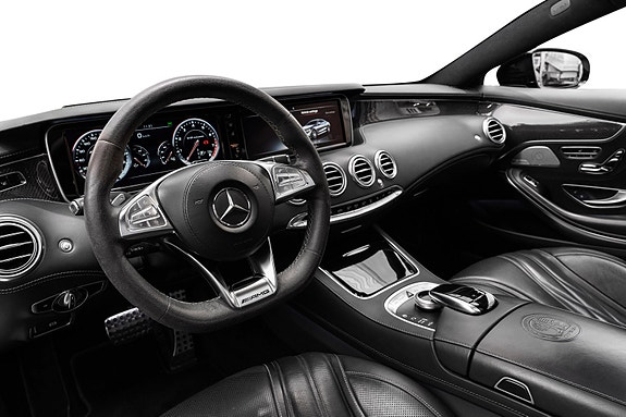 Mercedes-Benz S63 27 of 30