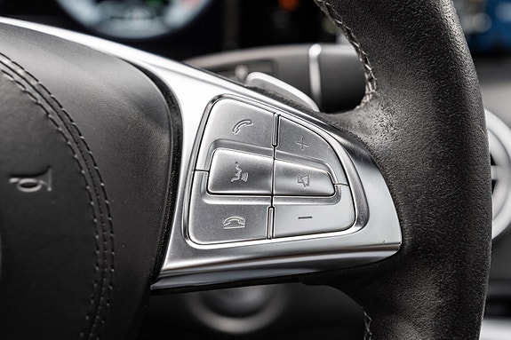 Mercedes-Benz S63 14 of 30