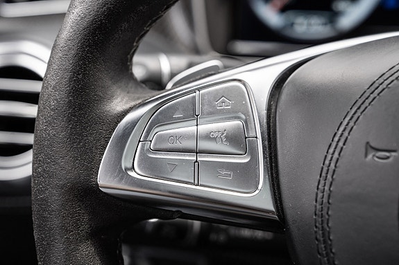 Mercedes-Benz S63 13 of 30