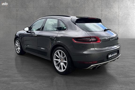 Porsche Macan S 8 of 25