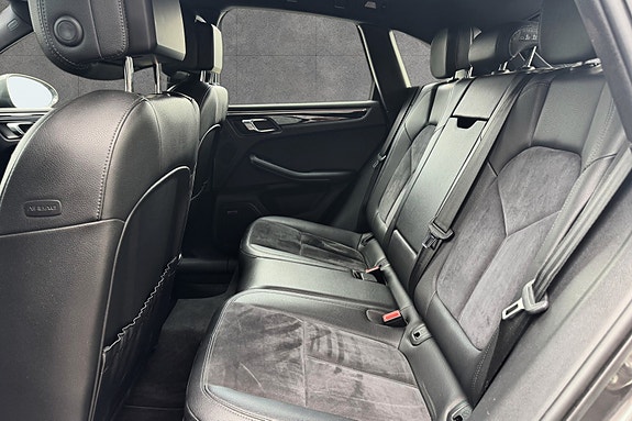 Porsche Macan S 12 of 25