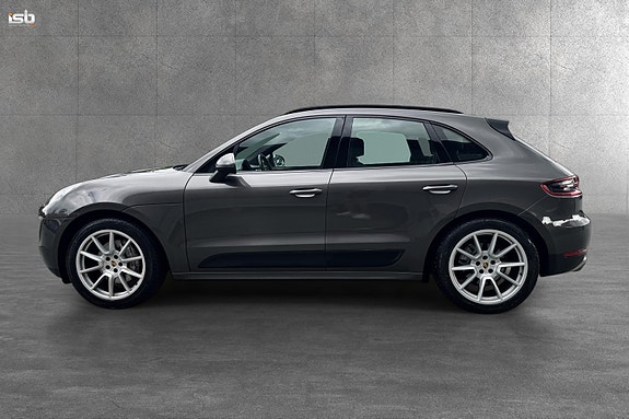 Porsche Macan S 7 of 25