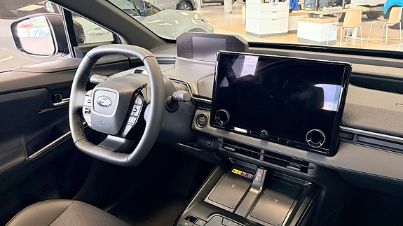 Subaru Solterra 8 of 11