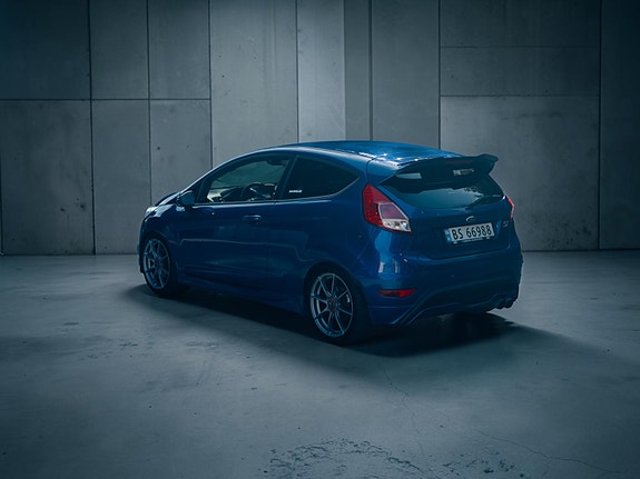 Ford Fiesta 7 of 30