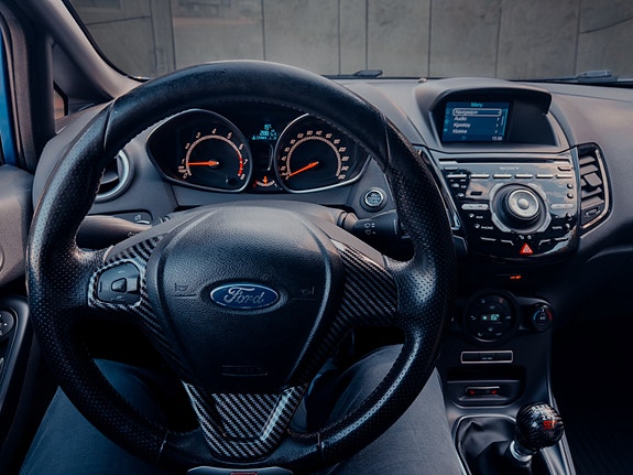 Ford Fiesta 23 of 30