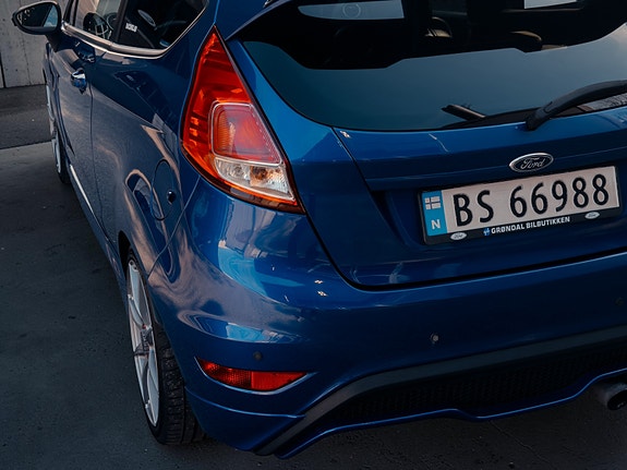Ford Fiesta 16 of 30
