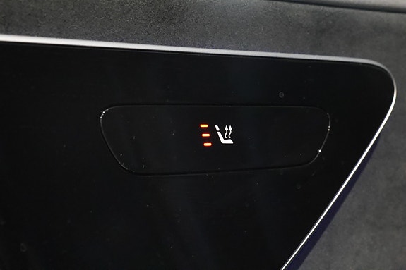 Mercedes-Benz EQE SUV 14 of 30