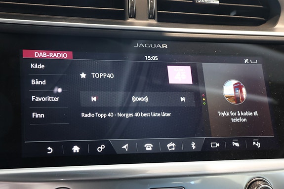Jaguar I-PACE 22 of 28