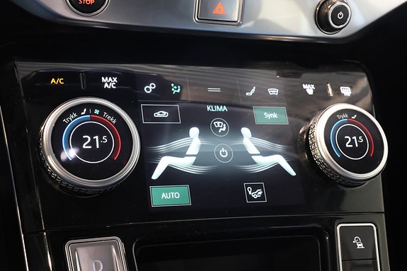 Jaguar I-PACE 26 of 28