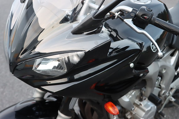Yamaha FZ6-S Fazer 8 of 20