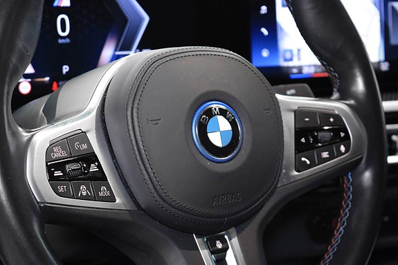 BMW i4 17 of 30