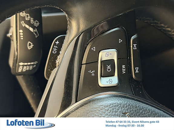 Volkswagen Passat 17 of 30