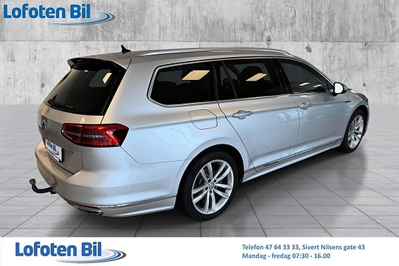 Volkswagen Passat 9 of 30