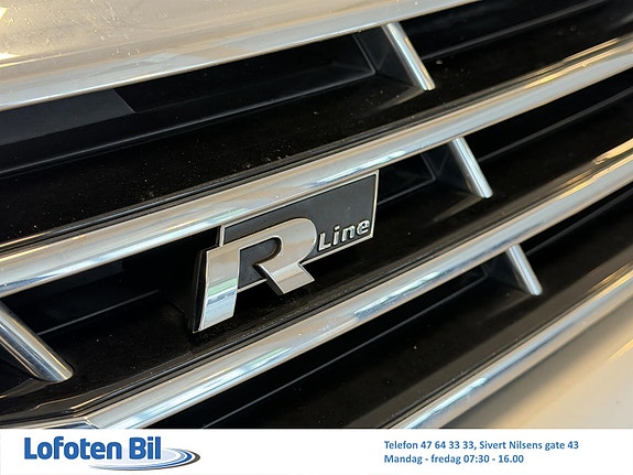 Volkswagen Passat 28 of 30