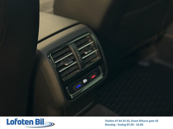 Volkswagen Passat 25 of 30