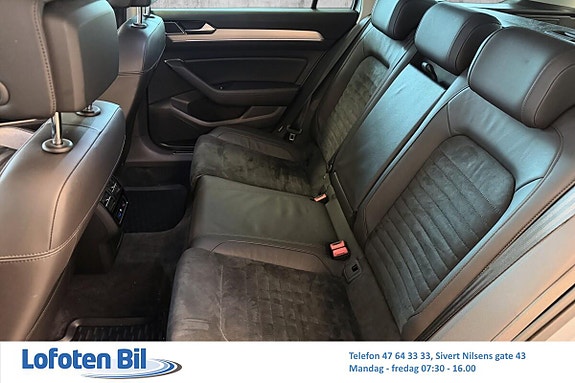 Volkswagen Passat 26 of 30