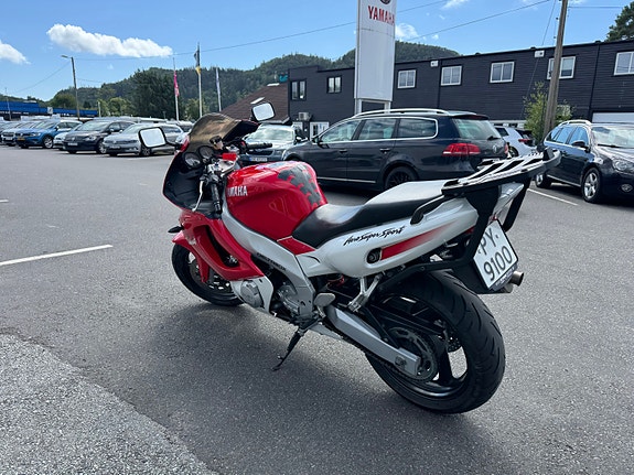 Yamaha YZF 600R 18 of 22