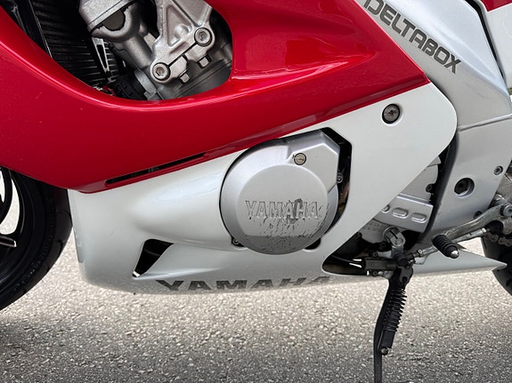 Yamaha YZF 600R 11 of 22