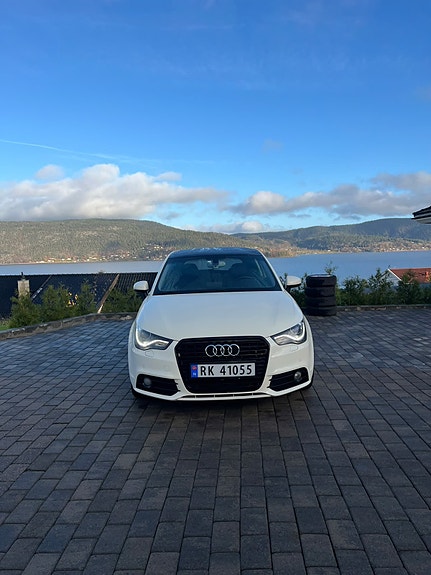 Audi A1 3 of 11