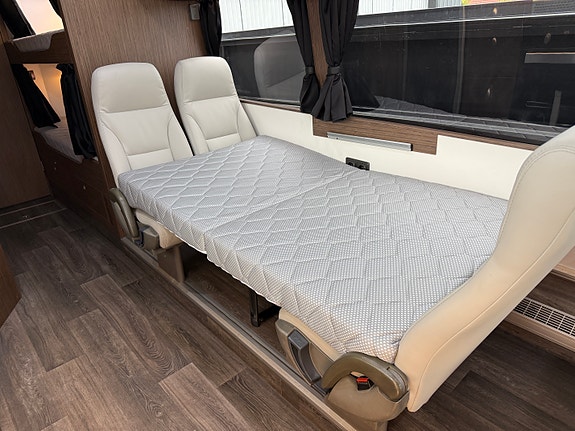 Volvo 9900. Luksus-camping/Racebuss! 27 of 30