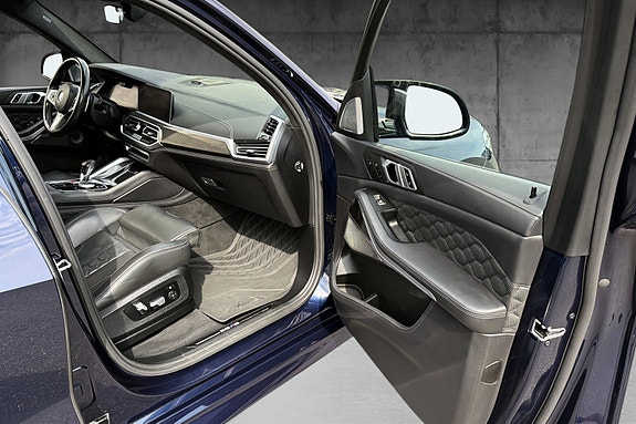 BMW X5 M 10 of 17
