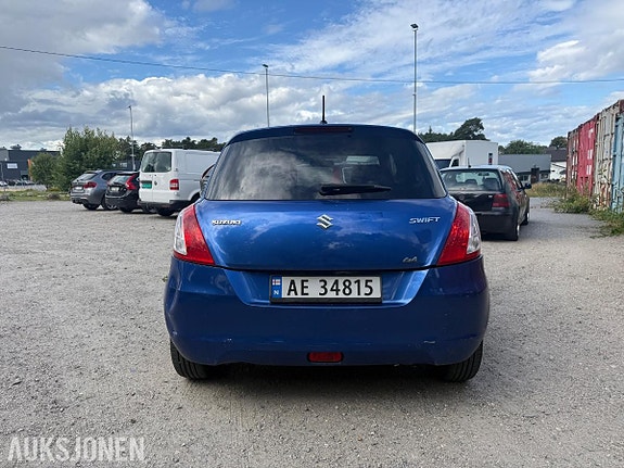 Suzuki Swift 7 of 30