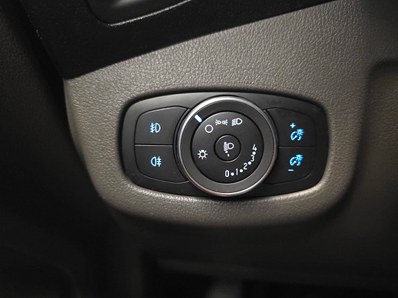 Ford Transit Connect 18 of 30