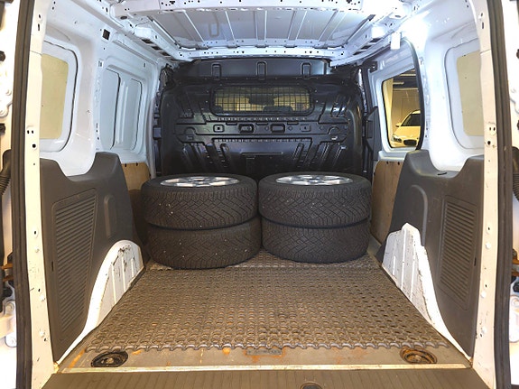 Ford Transit Connect 30 of 30