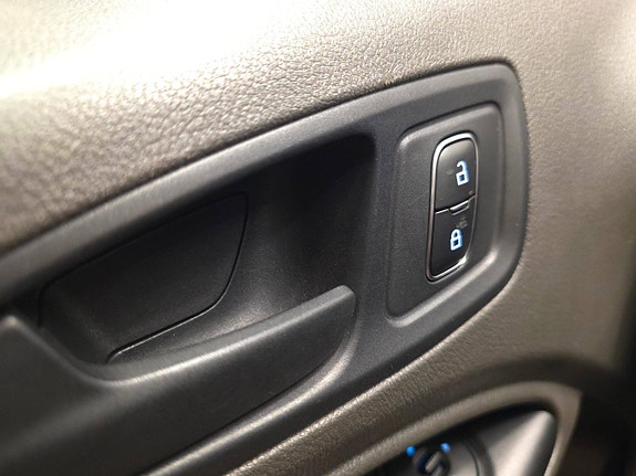 Ford Transit Connect 20 of 30