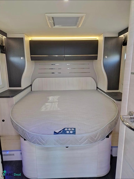 Challenger 3048 XLB Premium med hydr.støtteben og ac montert 14 of 30