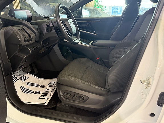 Subaru Solterra 5 of 15