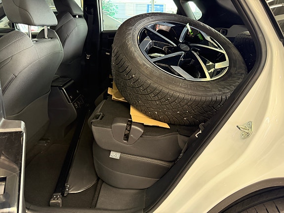 Subaru Solterra 12 of 15