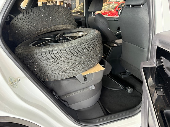 Subaru Solterra 11 of 15