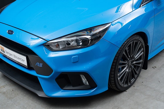 Ford Focus 2 of 27