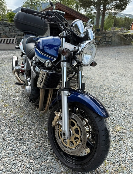 Suzuki GSX 1400 4 of 11
