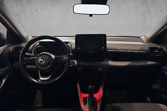 Toyota Yaris 9 of 20
