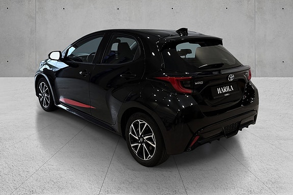 Toyota Yaris 4 of 20