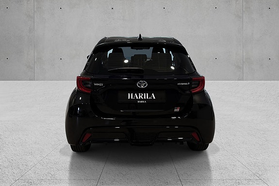 Toyota Yaris 5 of 20