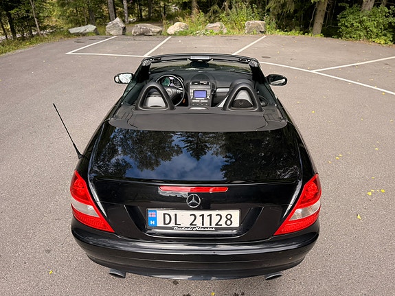 Mercedes-Benz SLK200 12 of 17