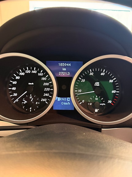 Mercedes-Benz SLK200 14 of 17